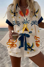Conjunto de verano corto Dana de Alessia Madrid, top y pantalones cortos de tela ligera en colores vibrantes.