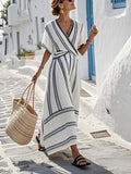 Vestido de verano de lino Cloe de Alessia Madrid con diseño ligero y elegante, perfecto para días cálidos.