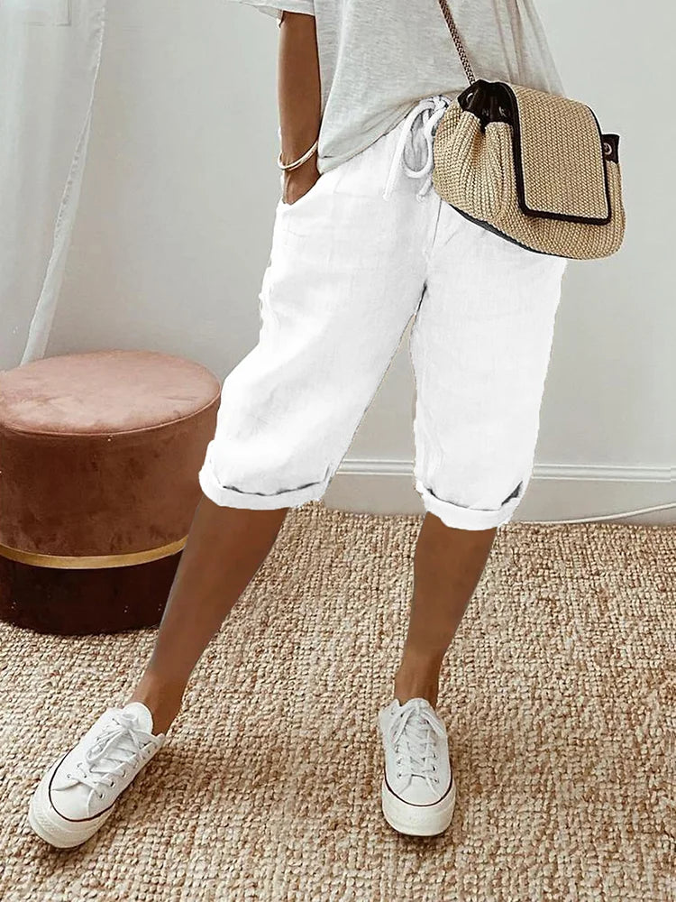 Pantalones cortos Jaira de Alessia Madrid con bolsillos, en color neutro, tela cómoda y diseño casual para mujer.