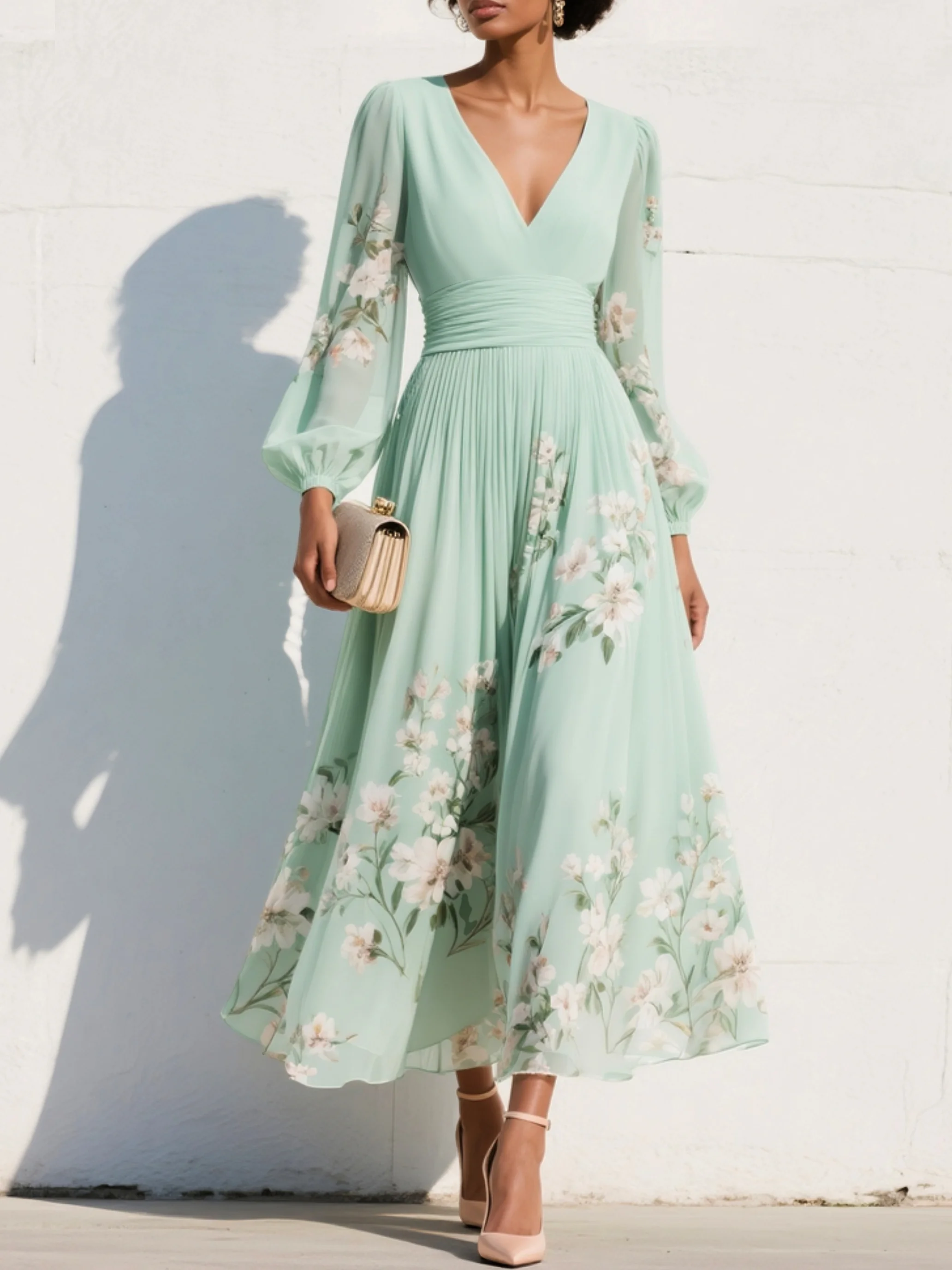 Vestido midi verde claro Aurora de Alessia Madrid, con diseño elegante y tela suave, mostrado en la imagen.